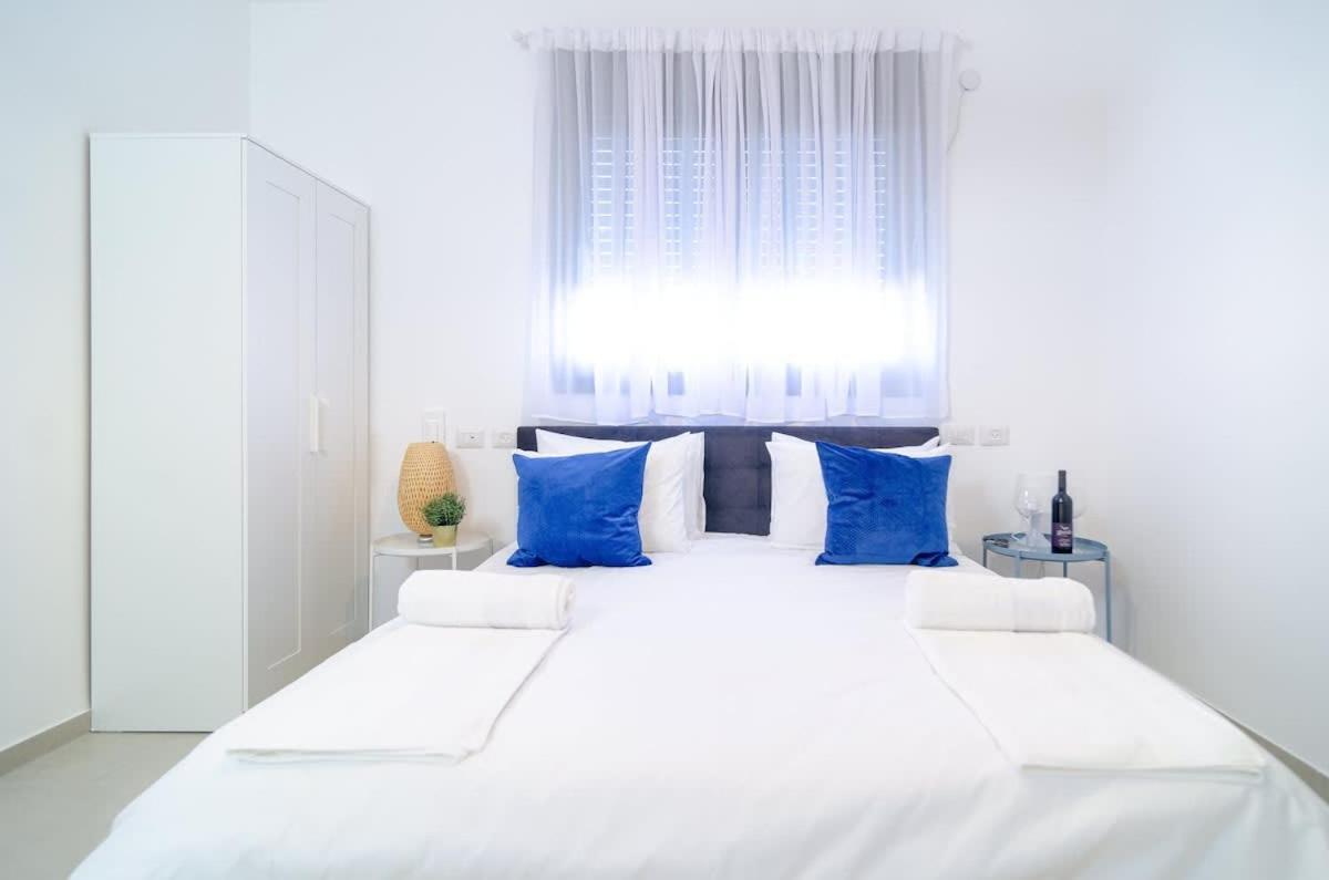 Michaelangelo Luxury Garden Apartment With Private Pool Тверия Экстерьер фото