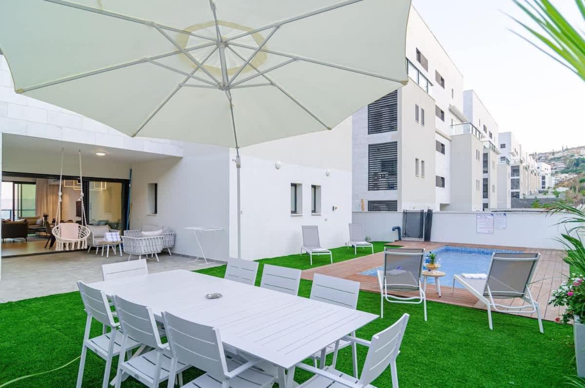 Michaelangelo Luxury Garden Apartment With Private Pool Тверия Экстерьер фото